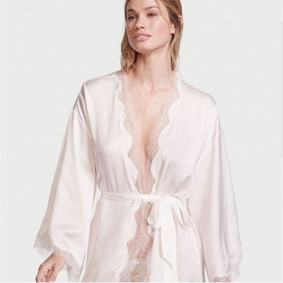 Victoria’s Secret Bride Robe - Picture 2 of 6
